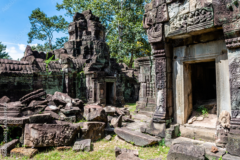 inside the amazing angkor wat temples, cambodia