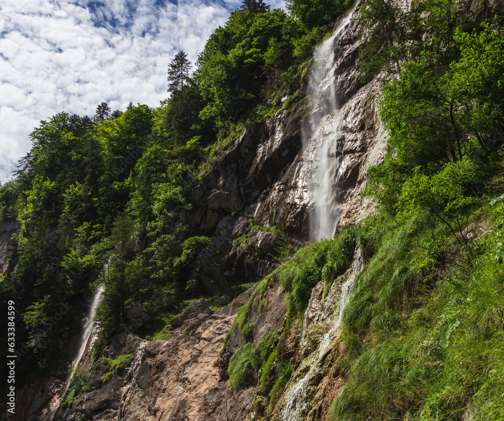 Obraz premium Waldbachstrub waterfall in Austria alps mountain near Hallstatt city