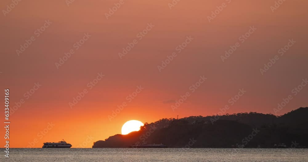 POR DO SOL ILHABELA TIME LAPSE 