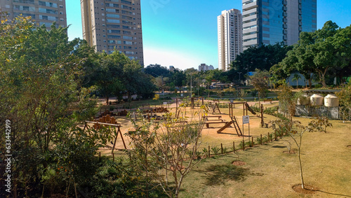 Zona sul de São Paulo. Nossa praça, Parque Burle Marx, Marginal Pinheiros, Ponte Laguna, Panamby. © OzzyVibesBr
