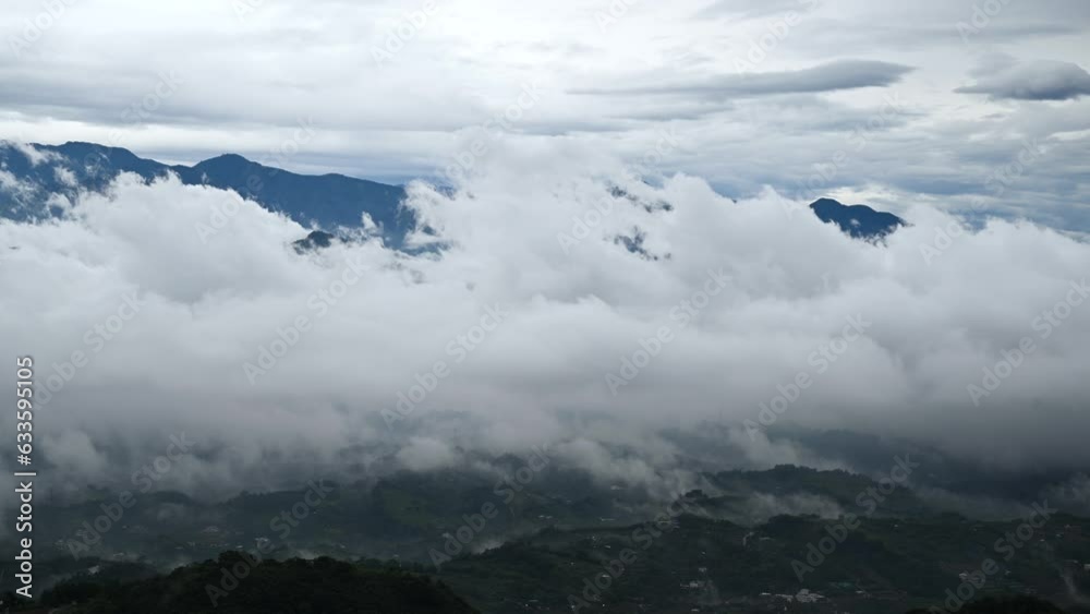 The beauty of the sea of clouds and fog is like a fairyland on earth. Ginger Garden Agritourism Area, Miaoli County. The beauty of the sea of clouds and fog is like a fairyland on earth. Ginger Garden Agritourism Area, Miaoli County.