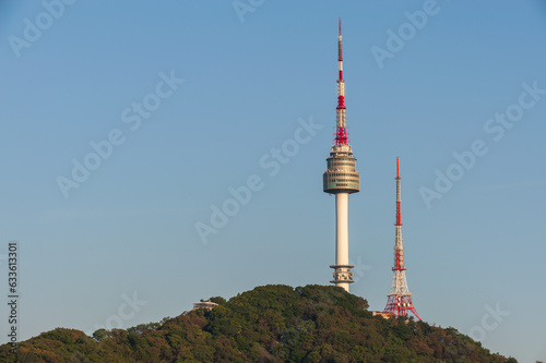 Tapety artystyczne 서울 남산타워 남산서울타워