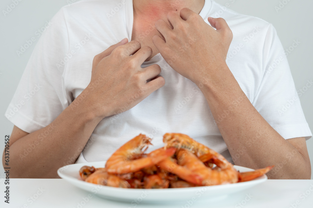 food allergies, men have reactions itching and redness after eating