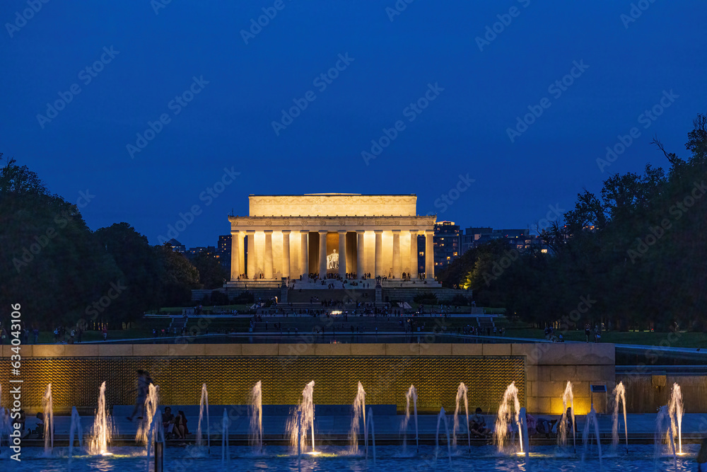 Lincoln Memorial and reflecting pool in Washington D.C. Lincoln Memorial and reflecting pool in Washington D.C.