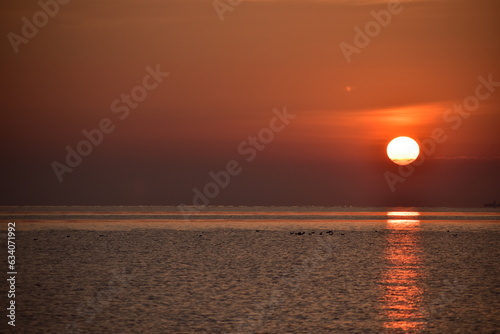 Fototapeta Naklejka Na Ścianę i Meble -  Raritan Bay Sunrise