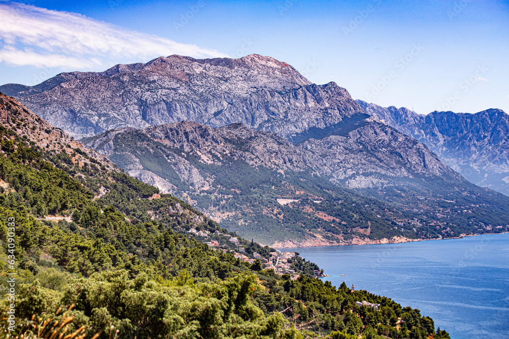 Obraz premium croatia coastline between split and dubrovnik