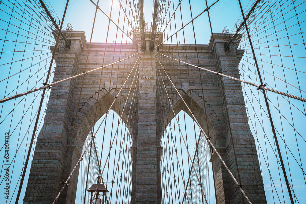 Fototapeta premium Brooklyn Bridge with blue sky