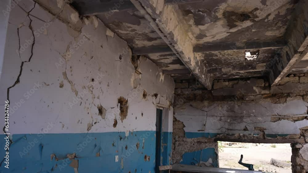 The building was destroyed by war from the inside The building was destroyed by war from the inside