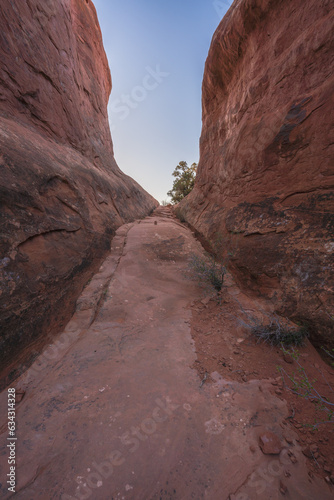hiking the broken arch trail in arches national park  utah  usa
