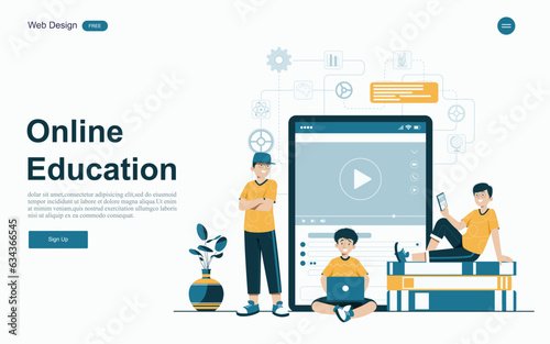 Online courses offer a variety of learning formats, including text, video, audio, and interactive exercises.vector.