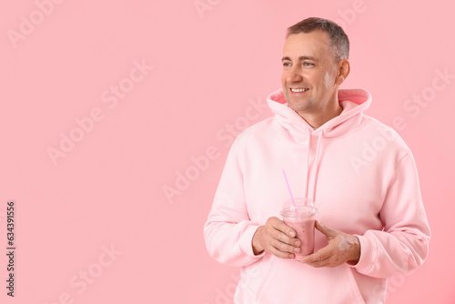 Mature man with glass of fr...