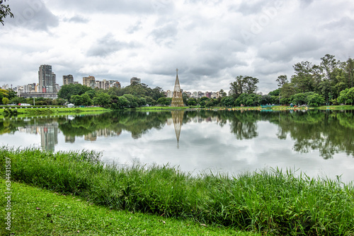 The lake in Parque do Ibirapuera, Sao Paulo, Brazil. One of the largest parks in the city of Sao Paulo. © rudiernst