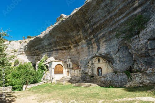 Ermita de San bernabe cueva en Ojo guareña