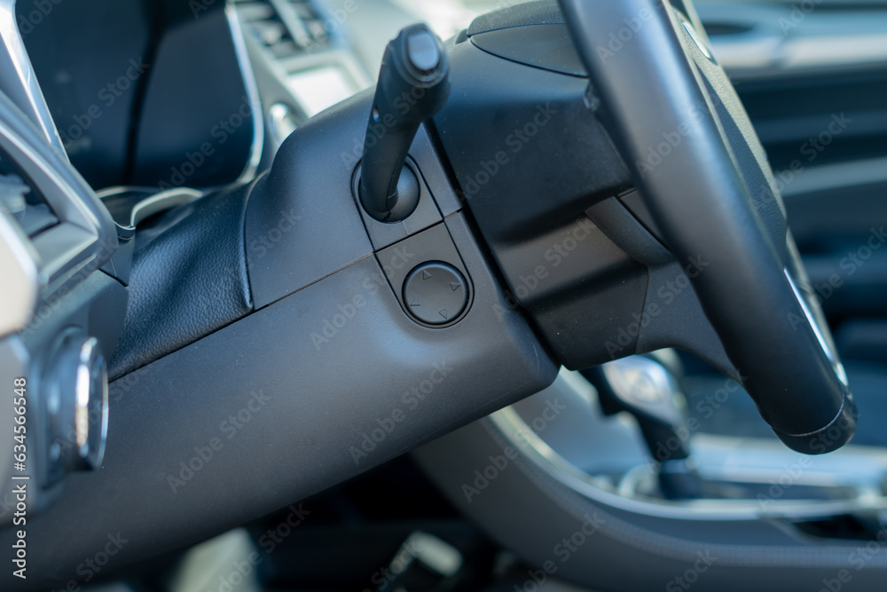 Seamless Control Capturing the Electric Steering Wheel Adjustment