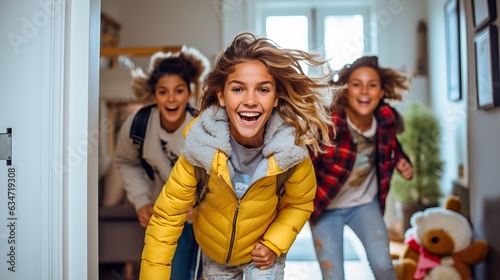 Happy young people moving i...