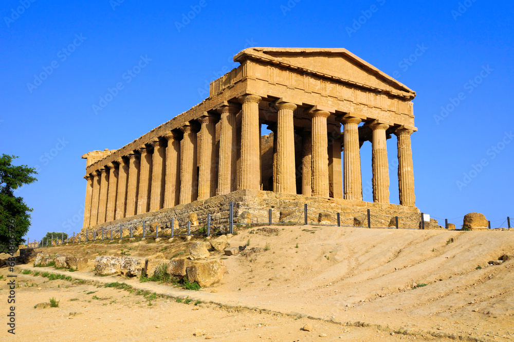 Temple of Concordia, Valley of the Temples, Agrigento, Sicily, Italy