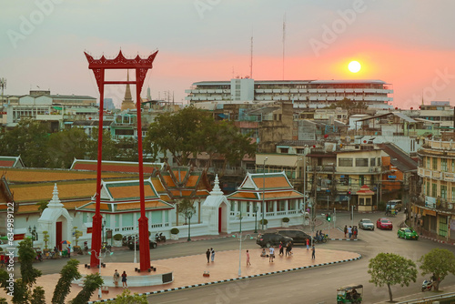Canvas Print Spectacular Aerial View of Sao Ching Cha Giant Swing and Wat Suthat Thepwararam