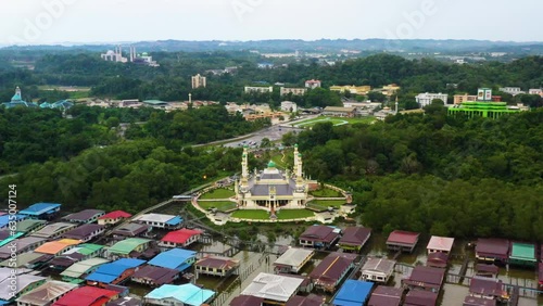 Masjid Duli Pengiran Muda Mahkota Pengiran Muda Haji Al-Muhtadee Billah | ブルネイ・ダルサラーム photo