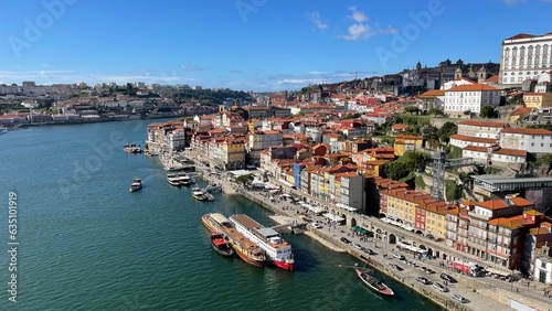 Fototapeta Naklejka Na Ścianę i Meble -  Porto, Portugal old town on the Douro River. 