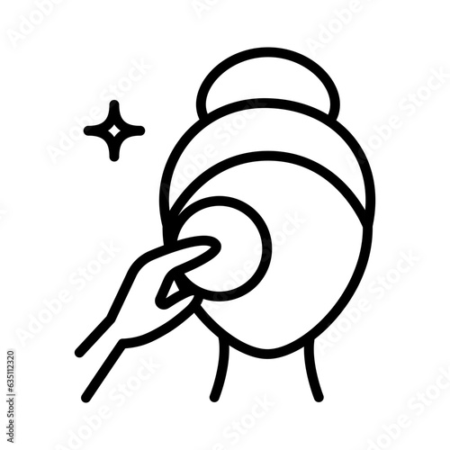 Facial beauty. Moisturizer linear icon. Skincare procedure. Cleansing for healthy skin. Makeup removal. Thin line illustration. Contour symbol. Vector isolated outline drawing.