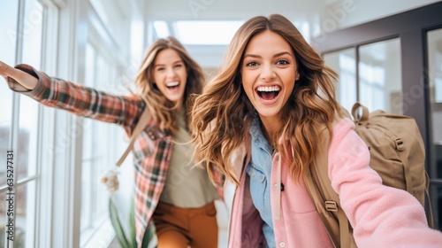 Happy young people moving i...