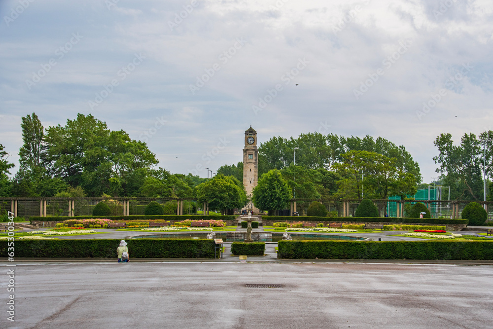 fountain in the park