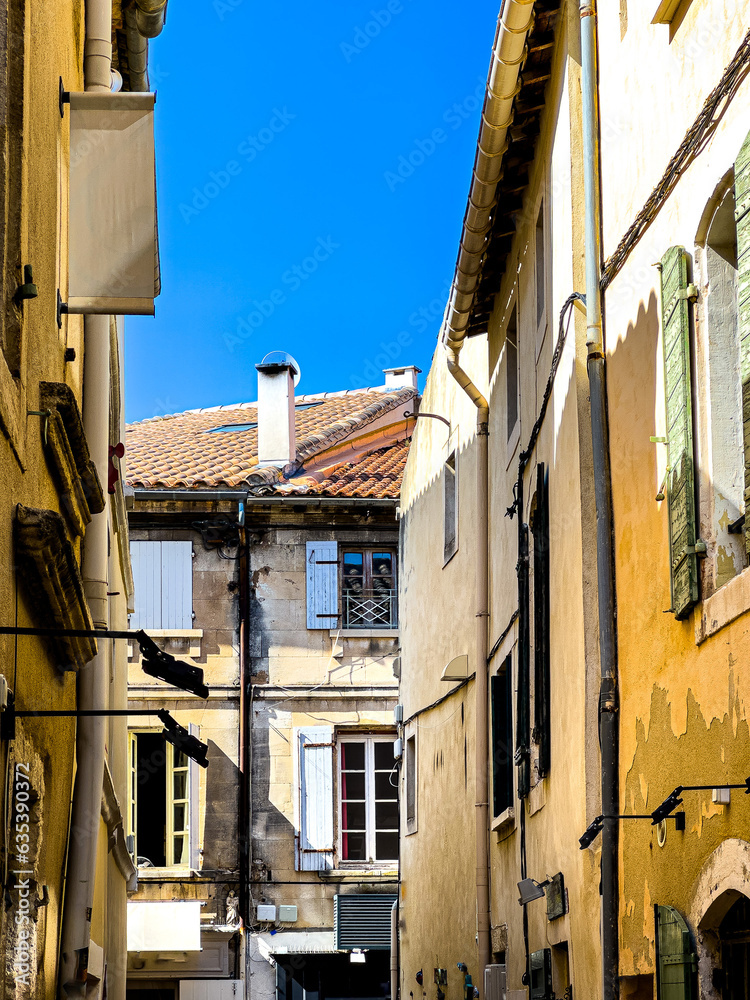 The Ultimate Guide to Saint-Remy-de-Provence: What to See, Do, and Eat