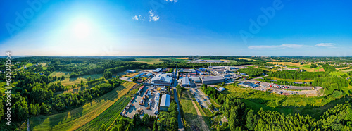 Obraz na płótnie Tereny przemysłowe na wsi w Polsce na Śląsku, panorama z lotu ptaka w salonie