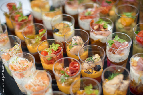 Plateau traiteur, cocktails, toasts et verrines