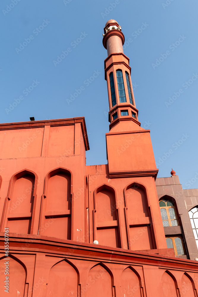 Low angle view of the minaret of the Jamia Masjid mosque in Mangalore in South India.