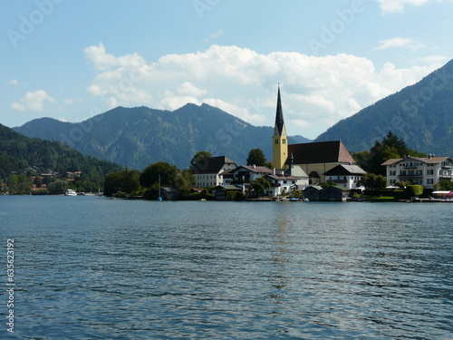 Wallpaper Mural Blick auf den Malerwinkel in Rottach-Egern Torontodigital.ca