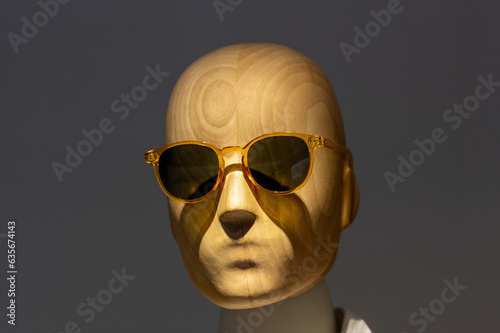 Obraz na płótnie Manikin Model Face with glasses