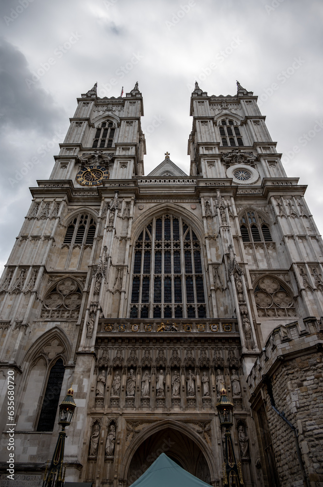 Obraz premium Facade of Westminster Abbey in London.