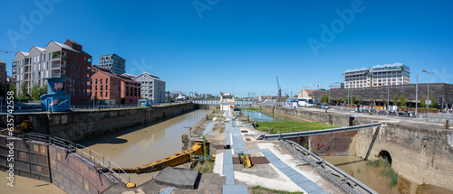 Obraz na płótnie Panoramic View of the so called Ecluses des Bassins à Flot or Sluice to the Submarine Harbor w salonie