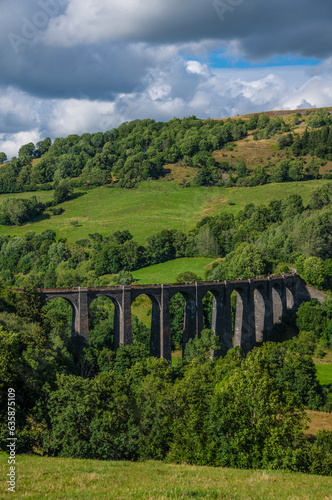 Viaduc de Saint-Saturnin, Cantal, Auvergne, France