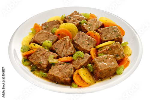 Obraz na płótnie prato com pedaços de carne refogado com batata, cenoura e mandioquinha isolado e