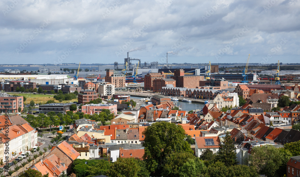 Panorama der Hansestadt Wismar mit Blick auf alten Hafen