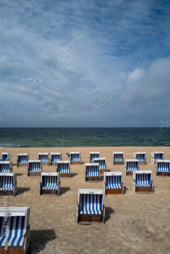 Fototapeta Naklejka Na Ścianę i Meble -  on the beach of Westerland are many beach chairs