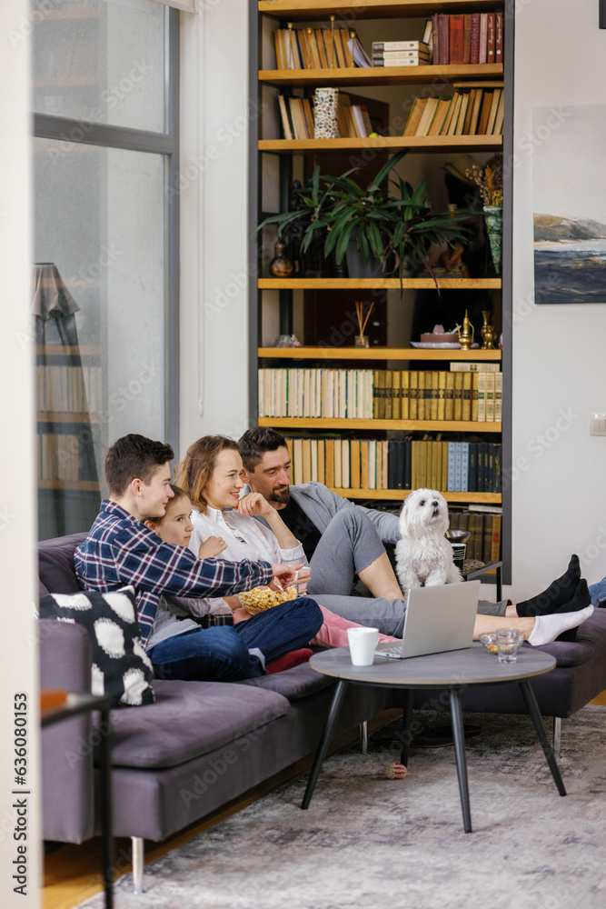 Get-together homely watch pastime snack free time Get-together homely watch pastime snack free time