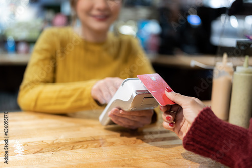 Contactless payment with credit card.
