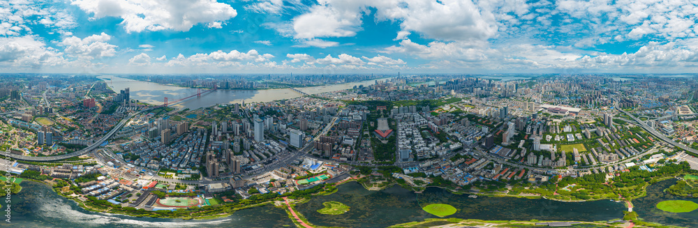 Fototapeta premium Wuhan City landmark and Skyline Landscapes 