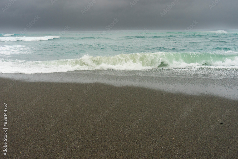 台風過ぎた翌日の奄美の海の景色