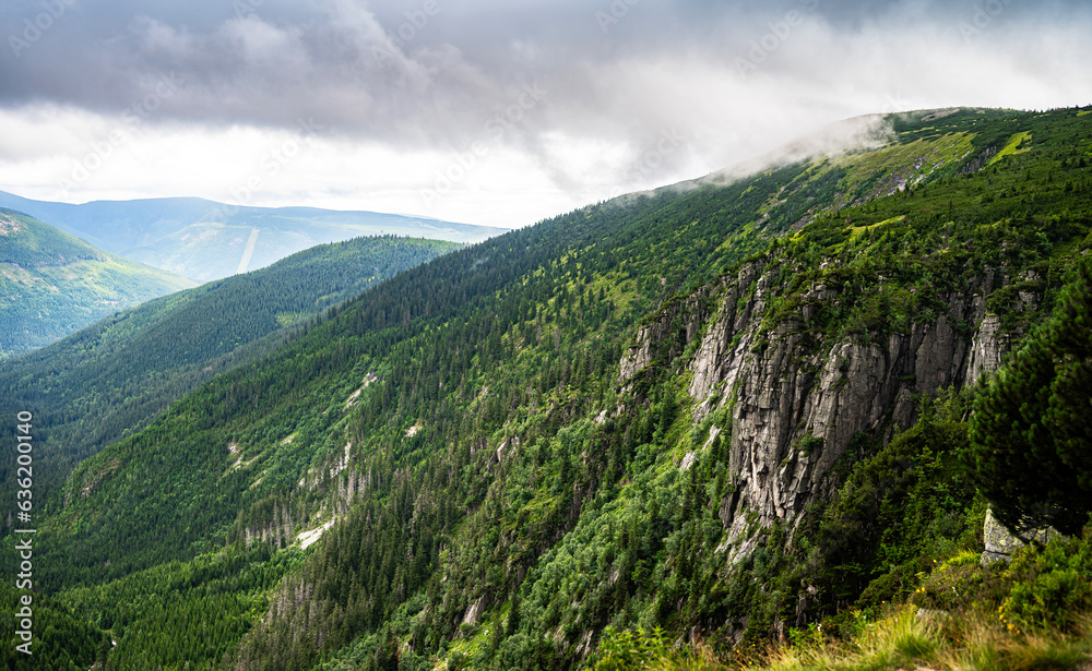 Labský důl, Pančavský vodopád, Krkonoše, Giant Mountains, Riesengebirge, Karkonosze, Dolina Łaby rozległa panorama, wodospad panczawski