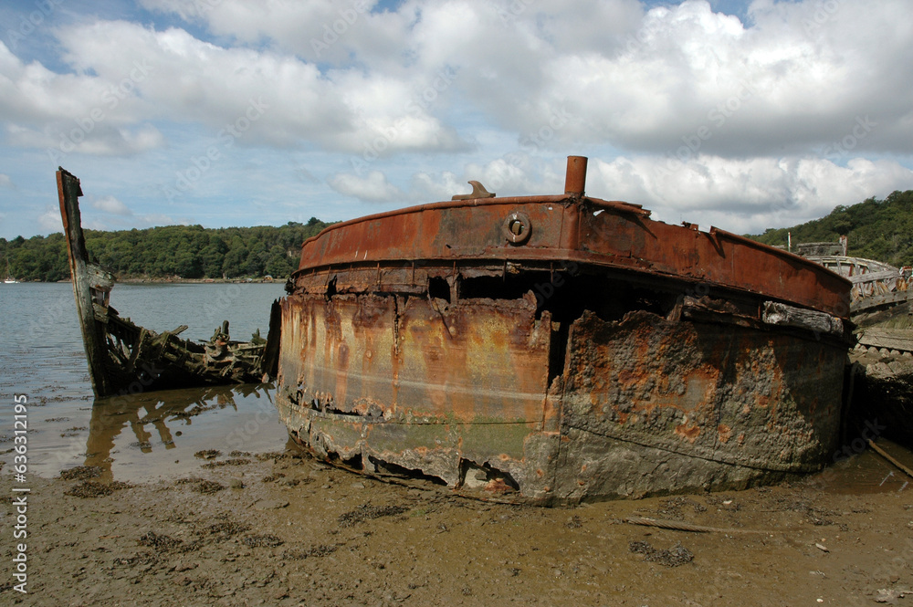 Cimetiére de bateaux; region Bretagne; Kerhervi; 56, Morbihan, France