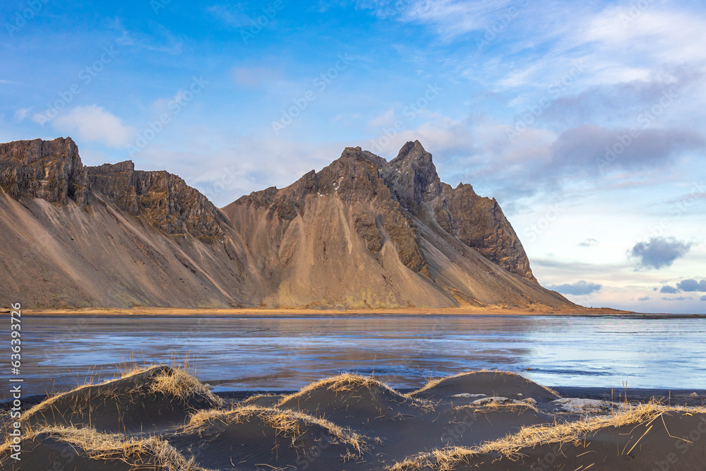 The Vestrahorn, the sea and the ice