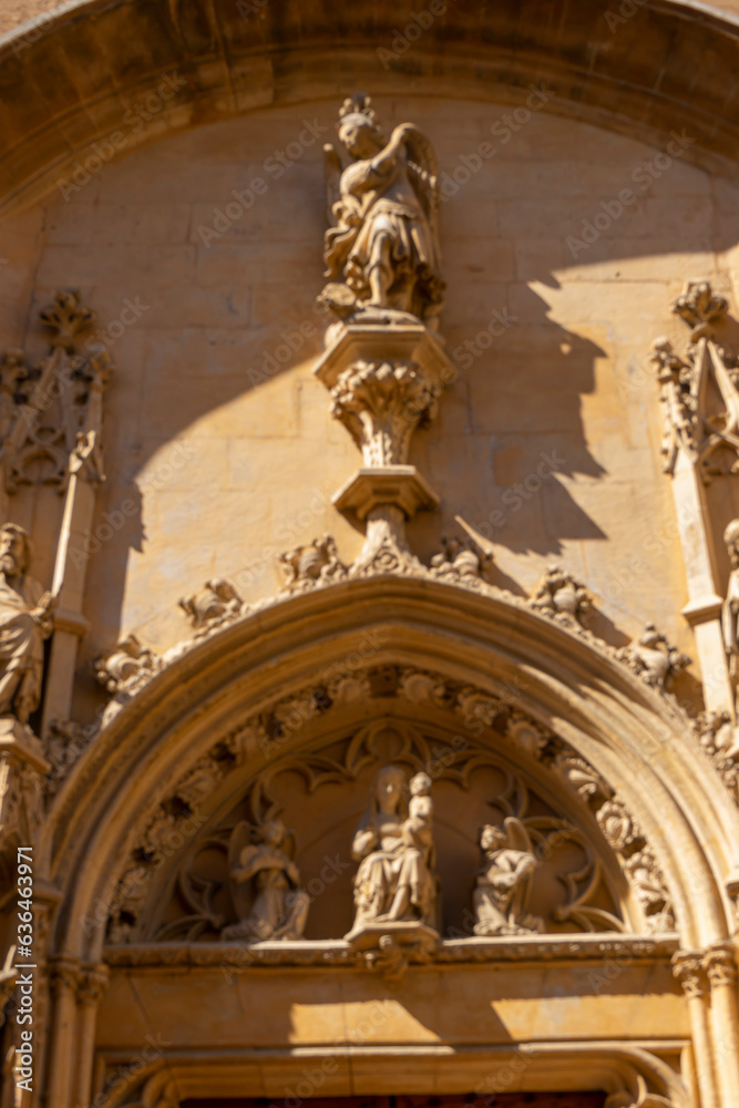 Journey through Mallorca's streets, where historic architecture embodies Balearic charm and Spanish traditions. Journey through Mallorca's streets, where historic architecture embodies Balearic charm and Spanish traditions.