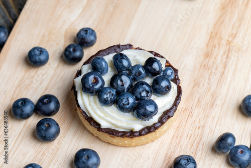 Tartlet with cream and blueberry flavor