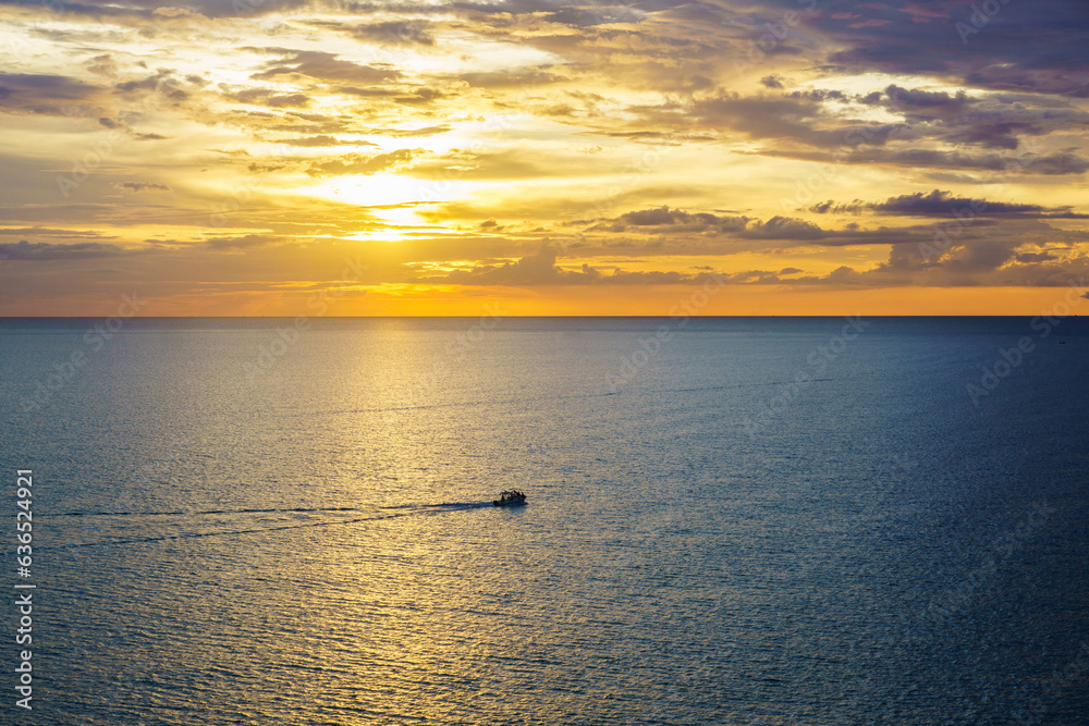 Obraz premium sunset on the ocean