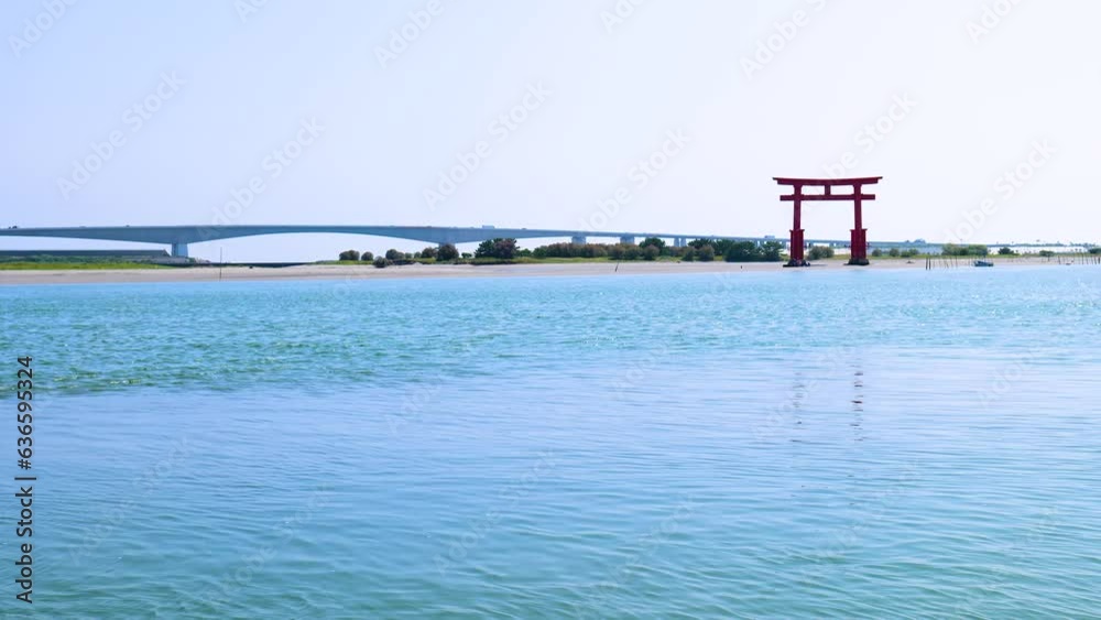 静岡県浜松市の浜名湖にある弁天島の赤い鳥居と国道一号線浜名バイパス,
静岡県浜松市の浜名湖にある弁天島の赤い鳥居と国道一号線浜名バイパス,