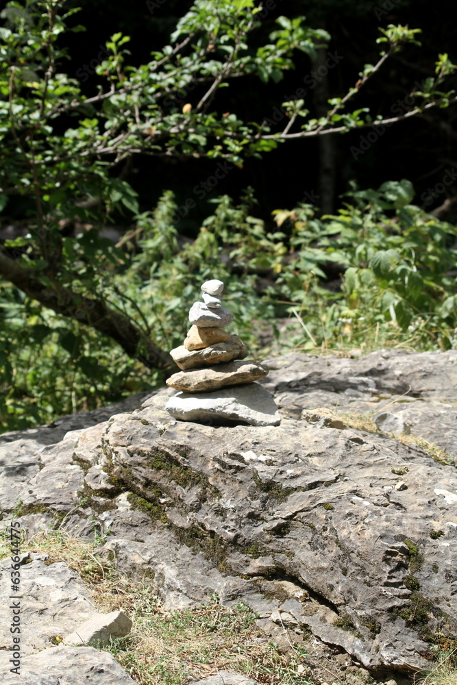 cairn cairn